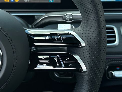 New 2025 Mercedes-Benz GLS 580 4MATIC image 25
