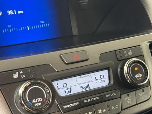 Used 2016 Honda Odyssey Touring image 24