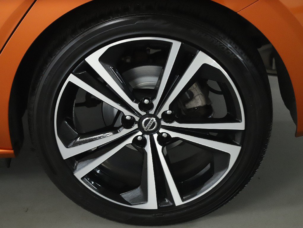 Used 2023 Nissan Sentra SR w/ Electronics Package FWD image 39