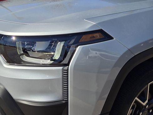 New 2026 Jeep Cherokee Overland w/ Advanced Pro Tech Group AWD/4WD image 5