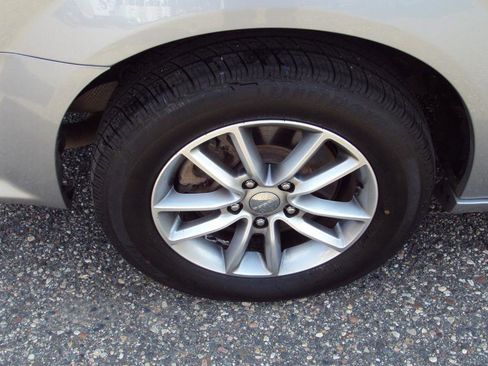 Used 2016 Dodge Grand Caravan SE image 34