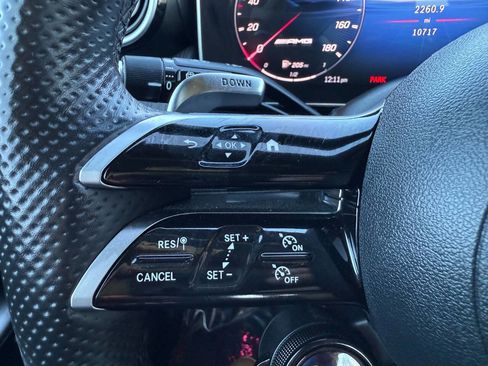 Used 2025 Mercedes-Benz GLC 43 AMG 4MATIC image 38