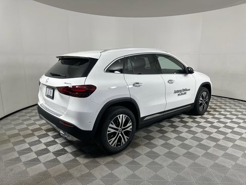 Used 2025 Mercedes-Benz GLA 250 4MATIC image 8