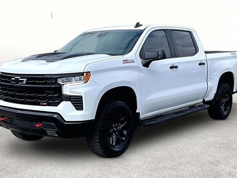 Used 2024 Chevrolet Silverado 1500 LT Trail Boss w/ Protection Package AWD/4WD image 14