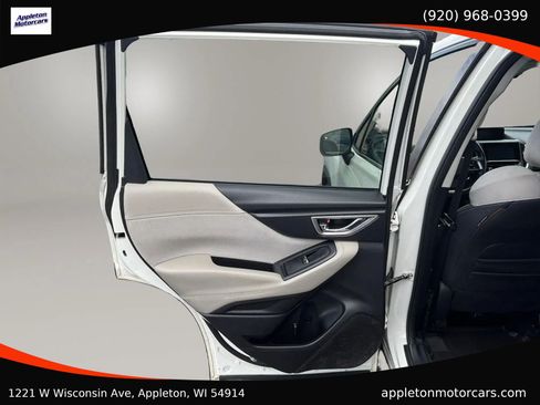 Used 2019 Subaru Forester Premium AWD/4WD image 22