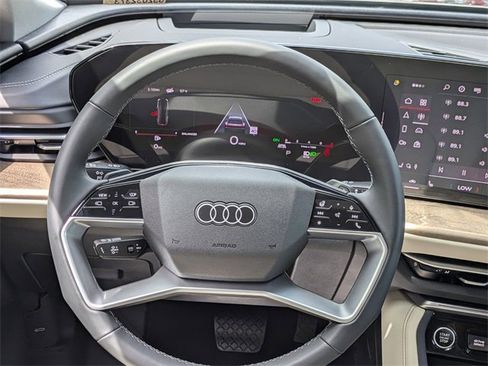 Used 2025 Audi Q5 Premium Plus w/ Premium Plus image 29