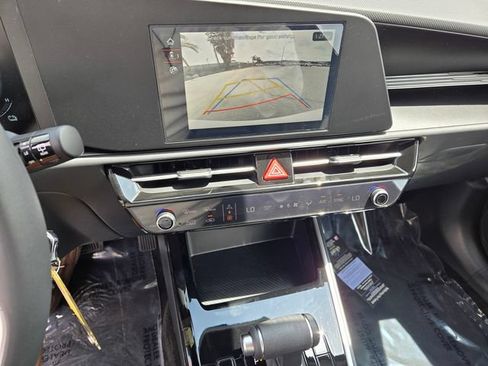 New 2026 Kia Niro LX FWD image 10
