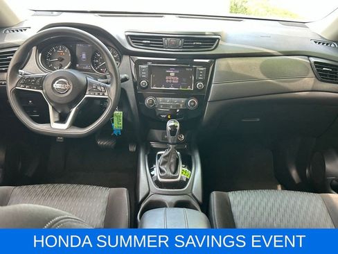 Used 2020 Nissan Rogue S FWD image 17