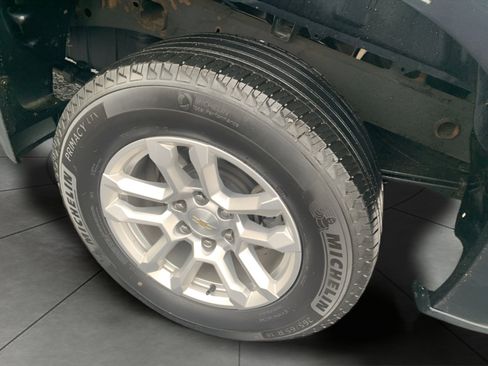 Used 2022 Chevrolet Silverado 1500 LT image 20