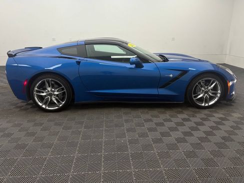 Used 2016 Chevrolet Corvette Stingray Coupe RWD image 6