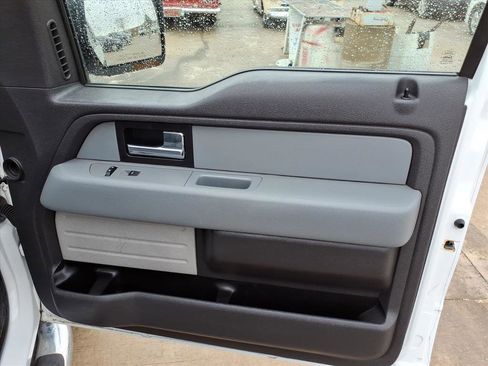 Used 2013 Ford F150 XLT w/ XLT Chrome Pkg image 19