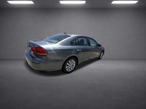 Used 2015 Volkswagen Passat 1.8T S FWD image 15