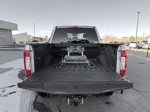 Used 2019 Ford F250 XLT image 8