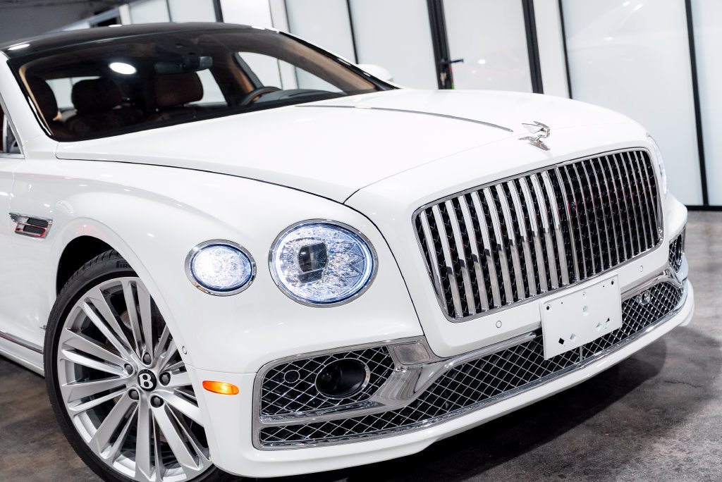 Used 2023 Bentley Flying Spur W12 AWD/4WD image 13