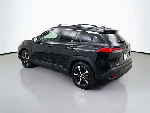 Used 2024 Toyota Corolla Cross XSE w/ Convenience Package image 5