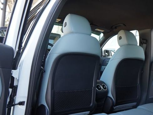 Used 2026 Mercedes-Benz GLB 250 image 27