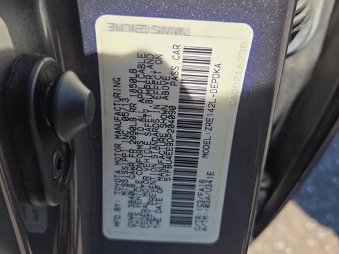 Used 2013 Toyota Corolla L image 23