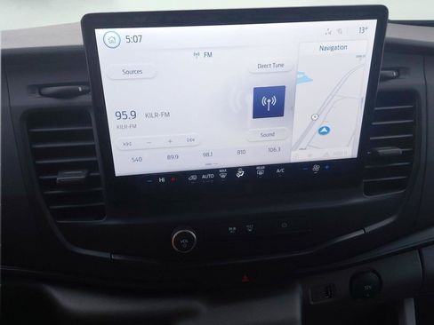 New 2023 Ford E-Transit Medium Roof image 25