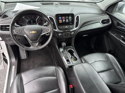 Used 2018 Chevrolet Equinox Premier image 19