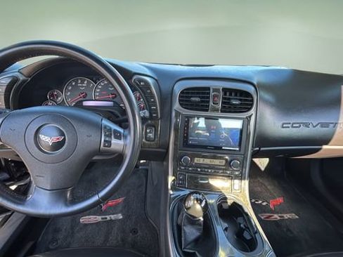 Used 2007 Chevrolet Corvette Convertible w/ Preferred Equipment Group image 16