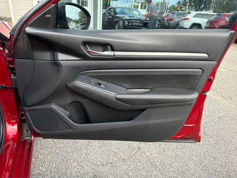 Used 2019 Nissan Altima 2.5 SV FWD image 25
