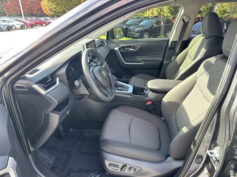 Certified 2025 Toyota RAV4 XLE image 16