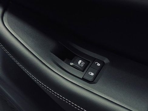 New 2026 Jeep Grand Cherokee Altitude image 14