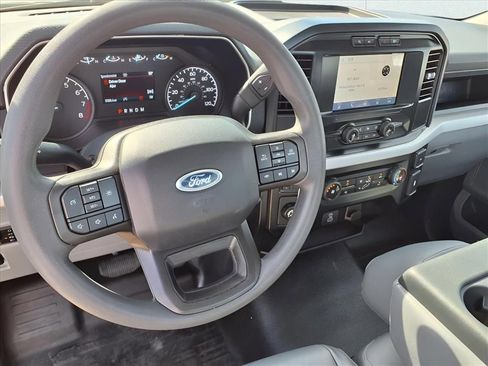 Used 2023 Ford F150 XL w/ Trailer Tow Package RWD image 3