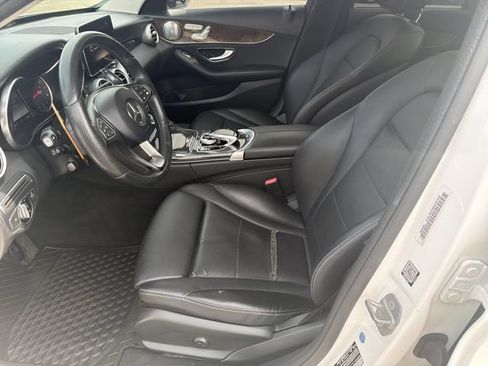 Used 2017 Mercedes-Benz C 300 4MATIC Sedan image 11
