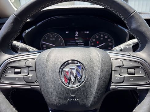 Used 2023 Buick Envision Essence FWD image 11