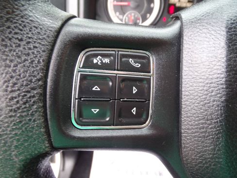 Used 2016 RAM 1500 4x4 Crew Cab Outdoorsman image 14