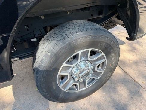 Used 2025 Ford F250 Lariat AWD/4WD image 14