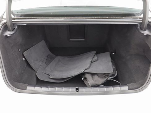 Certified 2025 BMW 750e xDrive w/ Executive Package image 19