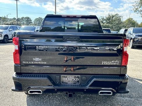 New 2026 Chevrolet Silverado 1500 High Country w/ Technology Package image 3