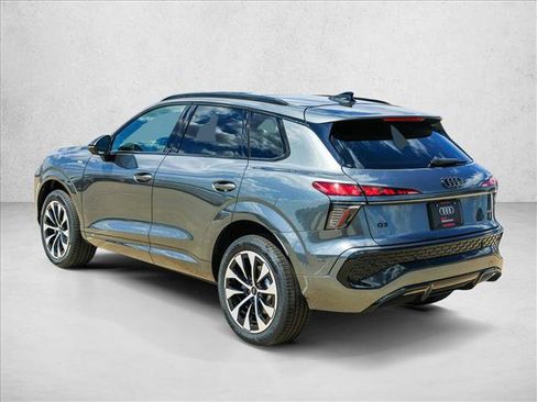 New 2026 Audi Q3 quattro 2.0T AWD/4WD image 7