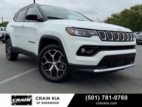 Used 2024 Jeep Compass Limited AWD/4WD image 1