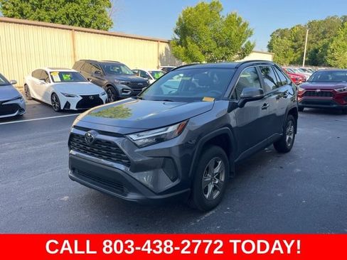 Used 2024 Toyota RAV4 XLE FWD image 35