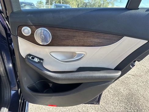 Used 2020 Mercedes-Benz C 300 4MATIC Sedan image 25