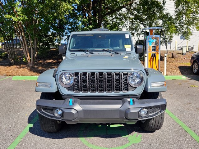 Used 2024 Jeep Wrangler Unlimited AWD/4WD image 2