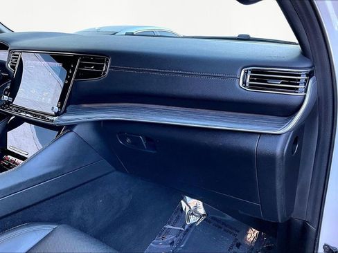 Used 2024 Jeep Wagoneer L Series II w/ Flexible Seating Group image 19