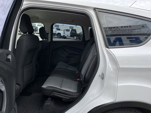 Used 2018 Ford Escape S image 27