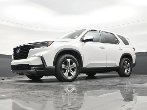 Used 2025 Honda Pilot EX-L image 20