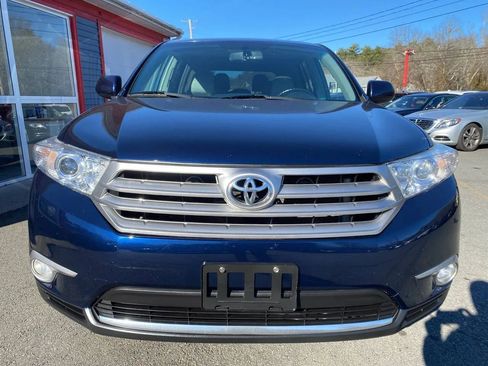 Used 2013 Toyota Highlander Plus image 3