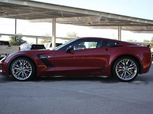 Used 2015 Chevrolet Corvette Z06 w/ 2LZ Preferred Equipment Group image 4
