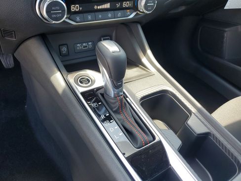 Used 2025 Nissan Sentra SR w/ Midnight Edition FWD image 15