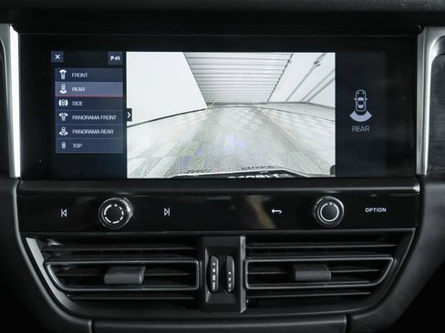 Used 2024 Porsche Macan GTS image 28