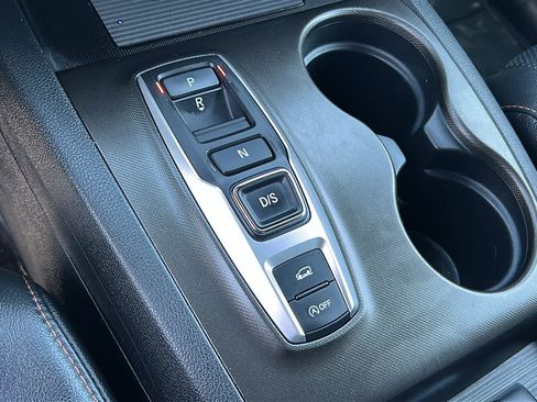 Used 2022 Honda Pilot TrailSport image 13
