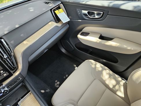 New 2026 Volvo XC60 B5 Core w/ Protection Package image 17