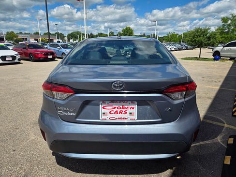 Used 2022 Toyota Corolla LE FWD image 5
