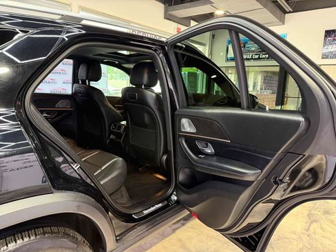 Used 2020 Mercedes-Benz GLE 350 4MATIC w/ Premium Package image 44